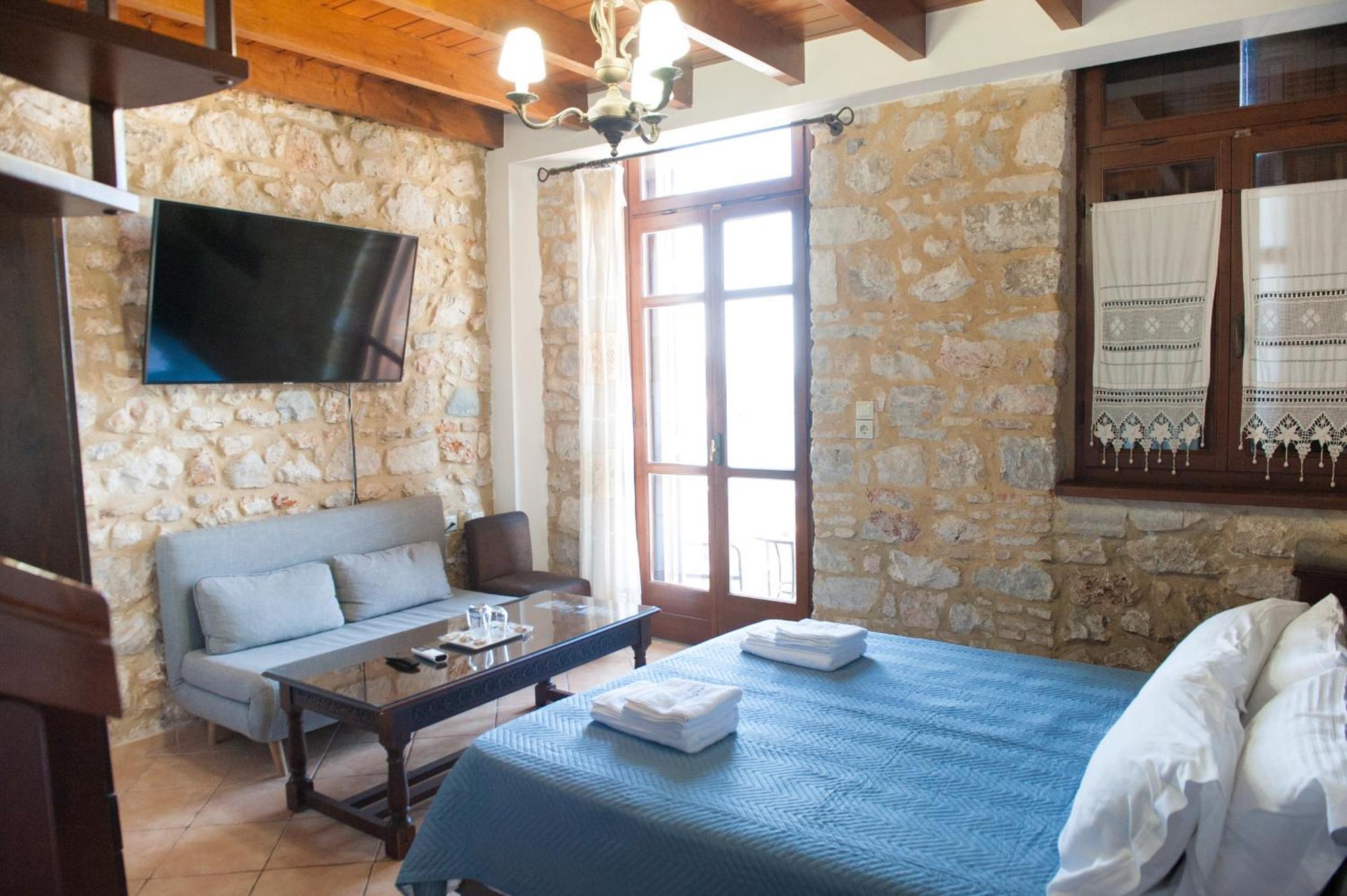 Seafront Stone Suites Vónitsa Exterior foto